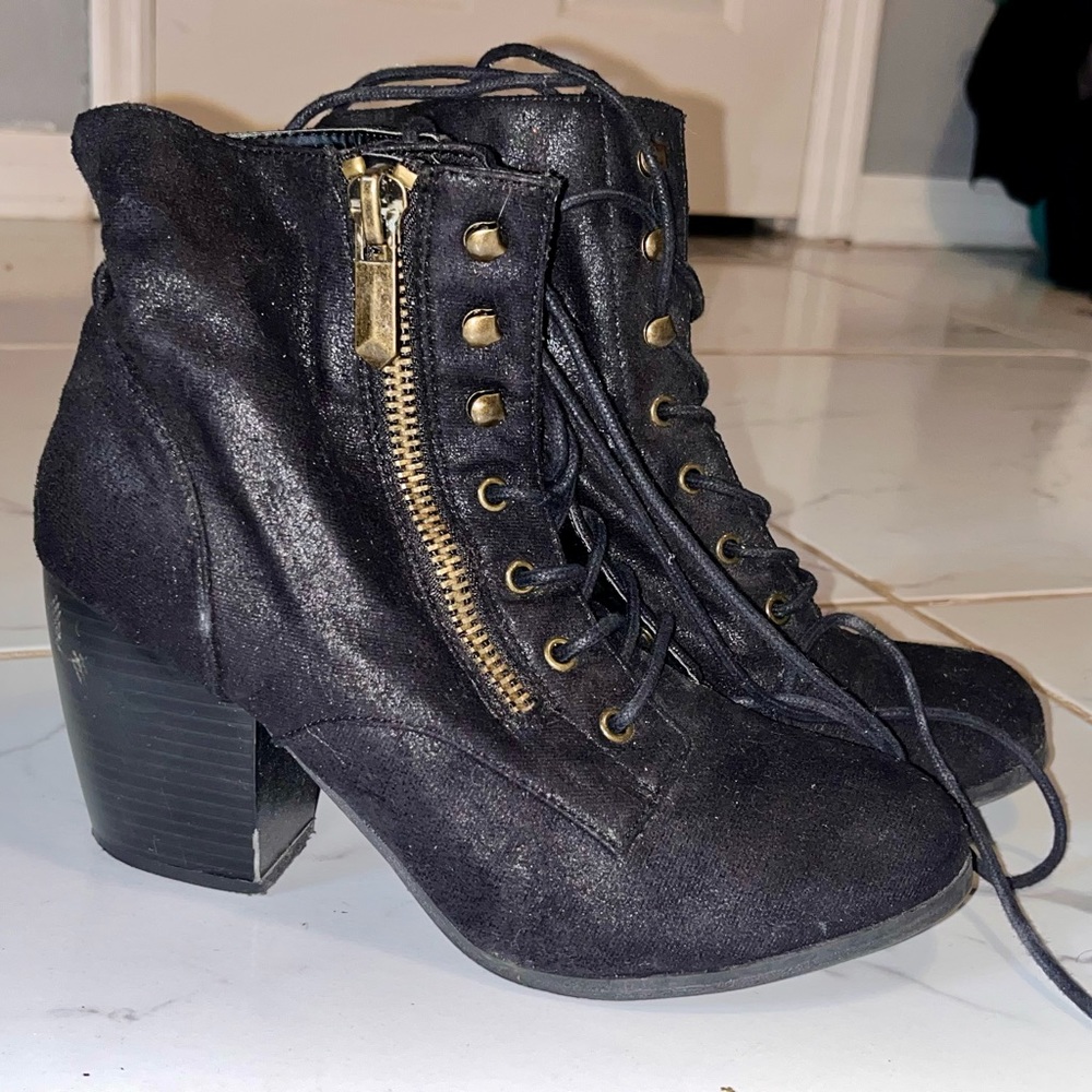 Black boot heel